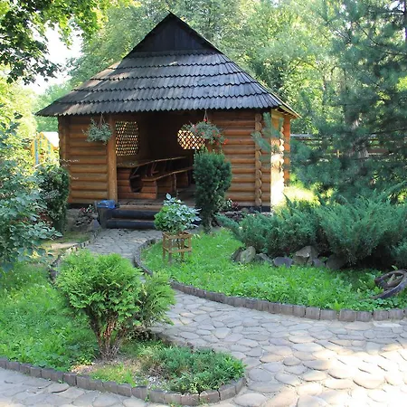 Inn Kozatskiy Dvir Stryi