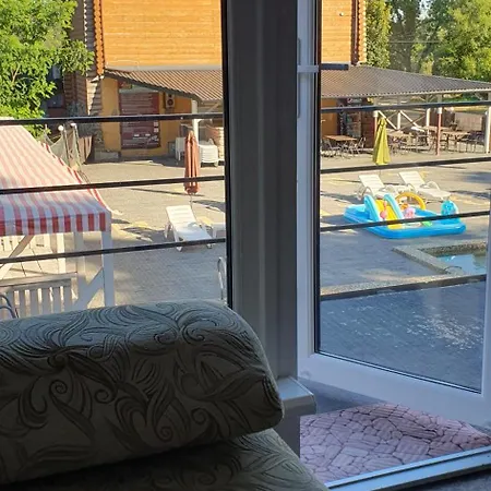 Inn Kozatskiy Dvir Stryi