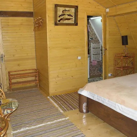 Kozatskiy Dvir Inn *