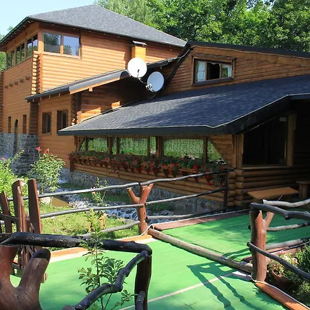 Inn Kozatskiy Dvir Stryi